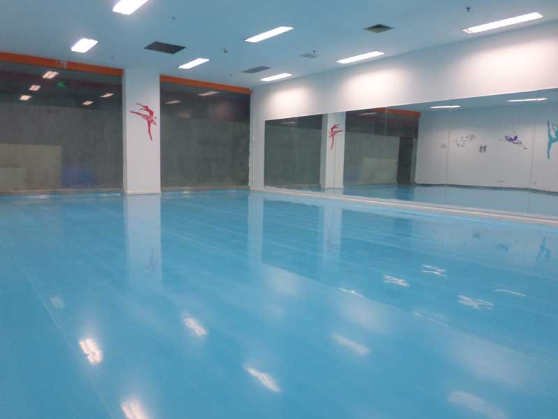 舞蹈地胶之所以适合做建筑材料的特性以及保养